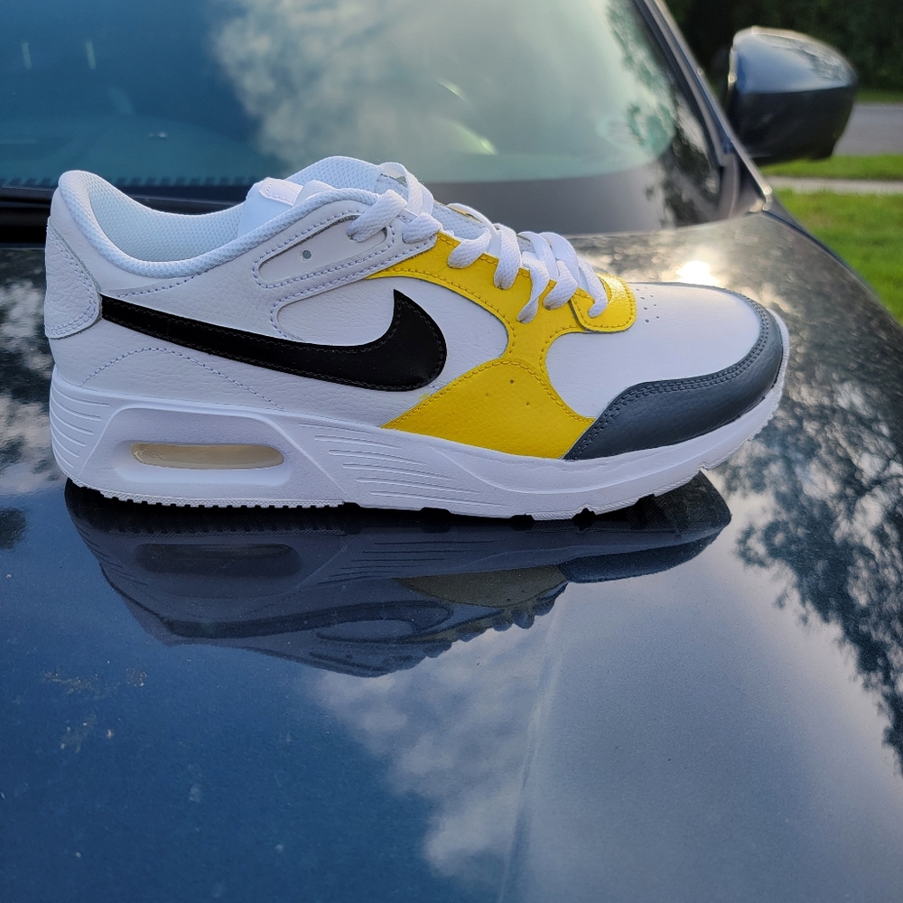 WOMEN Nike custom yellow size 11